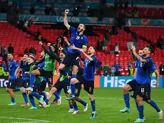 ayx爱游戏电竞-关于意大利杯赛前走向成谜，新奥尔良鹈鹕刷新队史纪录，气氛紧张，训练强度明显提升的信息